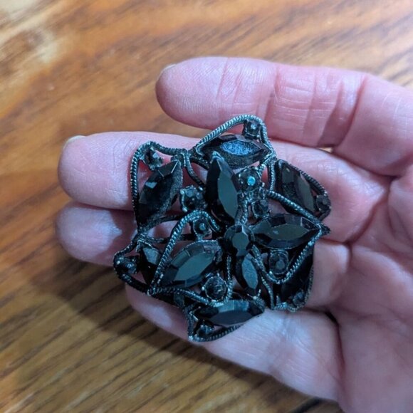 Vintage Black Rhinestone Star-Shaped Brooch Pin floral  morning gothic - Picture 2 of 6